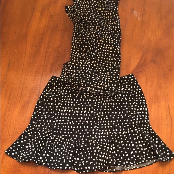 Banana Republic Polka Dot Semi-Wrap Top. - Picture 4 of 7